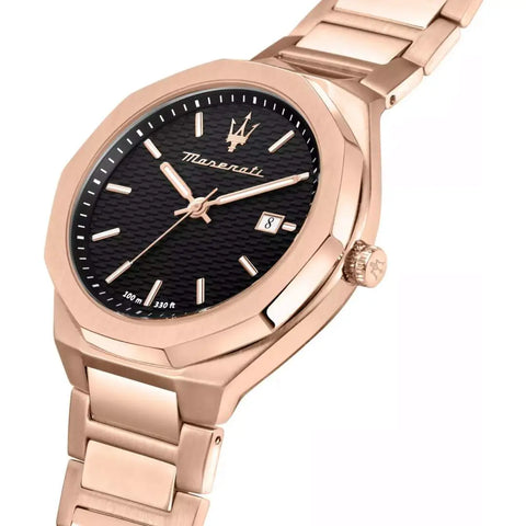 Dettaglio del quadrante dell’orologio Maserati R8873642007 con indici a bastoni e datario