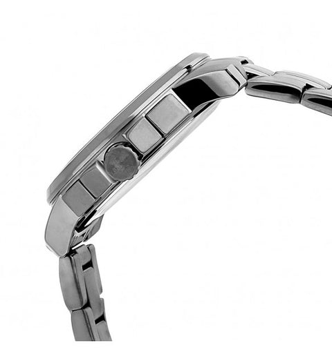Vista laterale della cassa dell’orologio Maserati R8873621007 in acciaio inossidabile con trattamento PVD nero