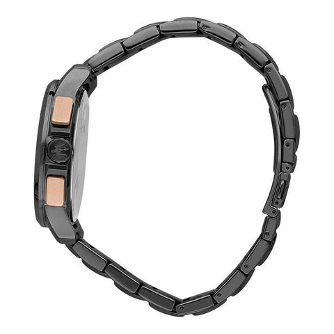 Vista laterale della cassa dell’orologio Maserati R8873645001 in acciaio inossidabile